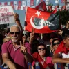 Des dizaines de milliers de personnes manifestent à Ankara contre le gouvernement turc