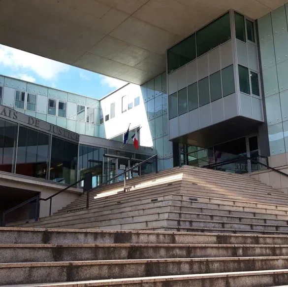 Deux nourrices en prison pour trafic de drogue