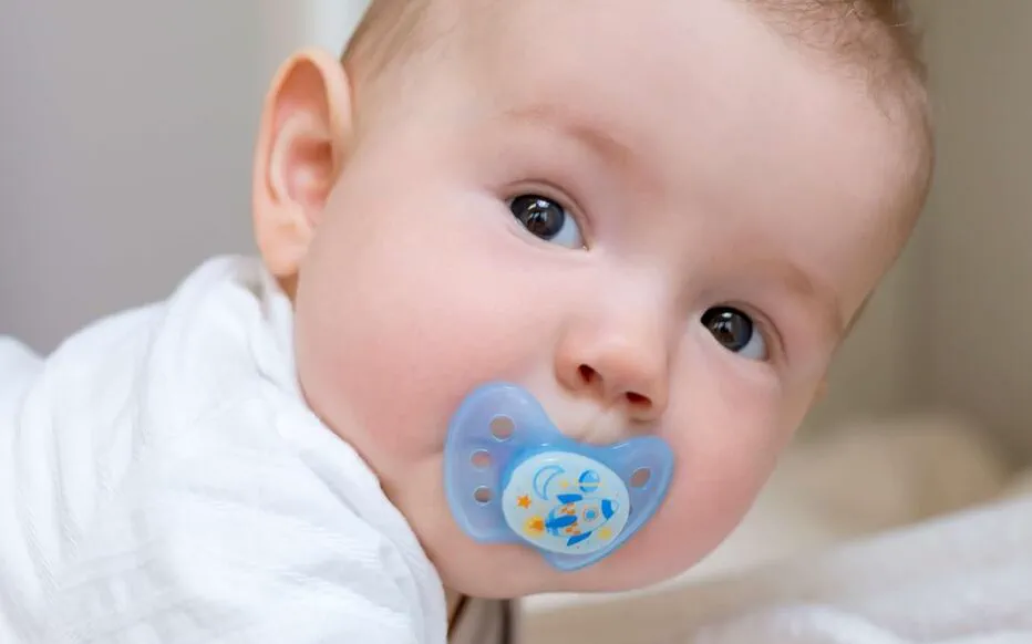 La sucette : un outil essentiel pour le développement buccal des tout-petits