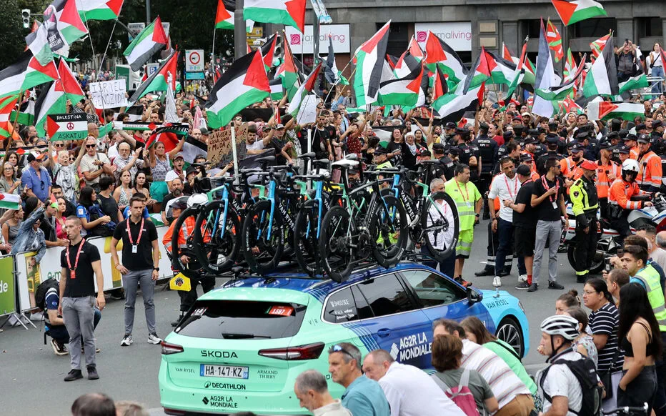 La tension monte entre les délégations israéliennes et palestiniennes lors du Tour d'Espagne