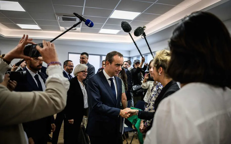 Les premiers jours du nouveau Premier ministre avec des annonces et des prises de positions