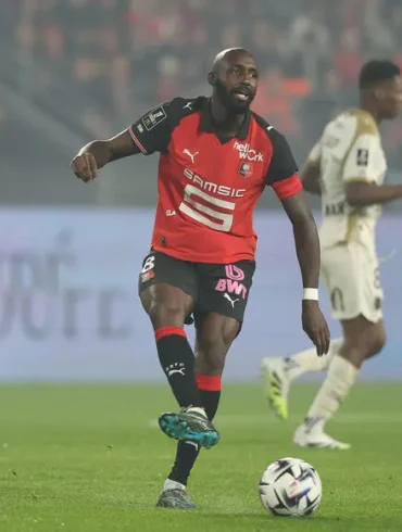 Red Card Change of Pace in Rennes-Lens Match