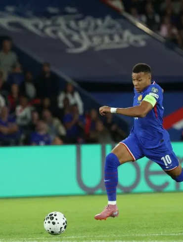 Réveil douloureux : les espoirs français au pied de la montagne