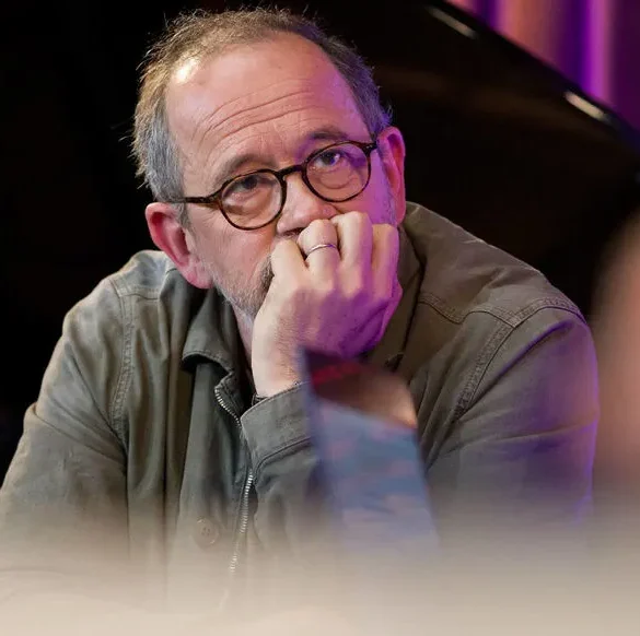 Suspension de Thomas Legrand : une polémique éclate après la publication d'une conversation clandestine