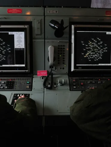 Tensions intenses en Europe de l'Est : Des accusations d'utilisation d'armes à énergie dirigée et des attaques persistantes