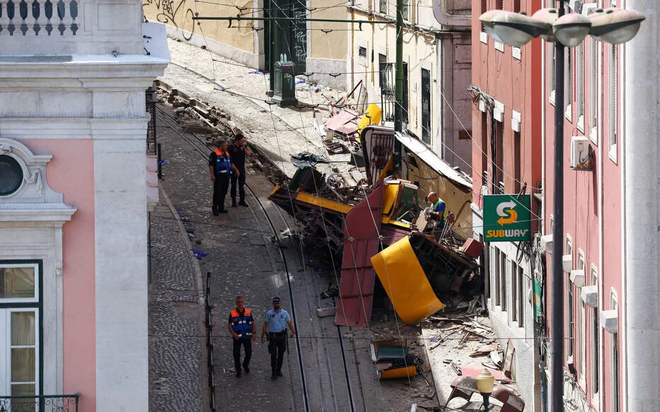 Un acte de sacrifice inattendu au funiculaire de Lisbonne : un mari sauvera la vie de son épouse.