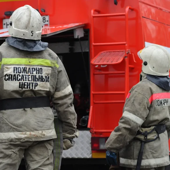 Un incendie industriel éteint dans la région de Kropotkin en Russie