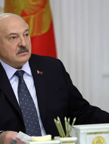 Biélorussie : Loukachenko approuve un projet d'accord sur la coopération technique militaire avec la Russie